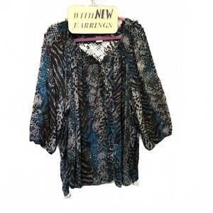 2X Quasar Zebra Top & Crystal Earrings